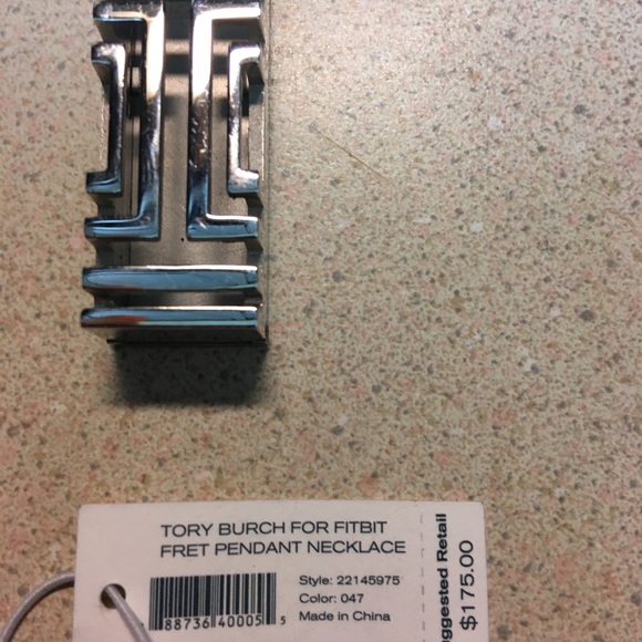COPY - Tory Burch Fitbit tracker necklace. Brand new! - Picture 4 of 8